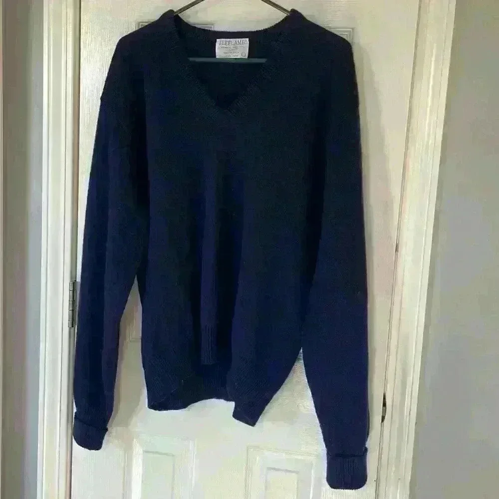Slouchy, cozy navy blue v neck sweater size L